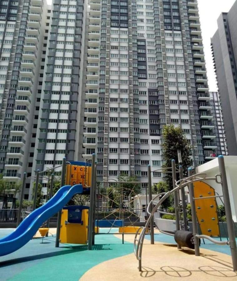 Cikta'Z Homestay Southville City Bangi Kampong Tangkas Экстерьер фото