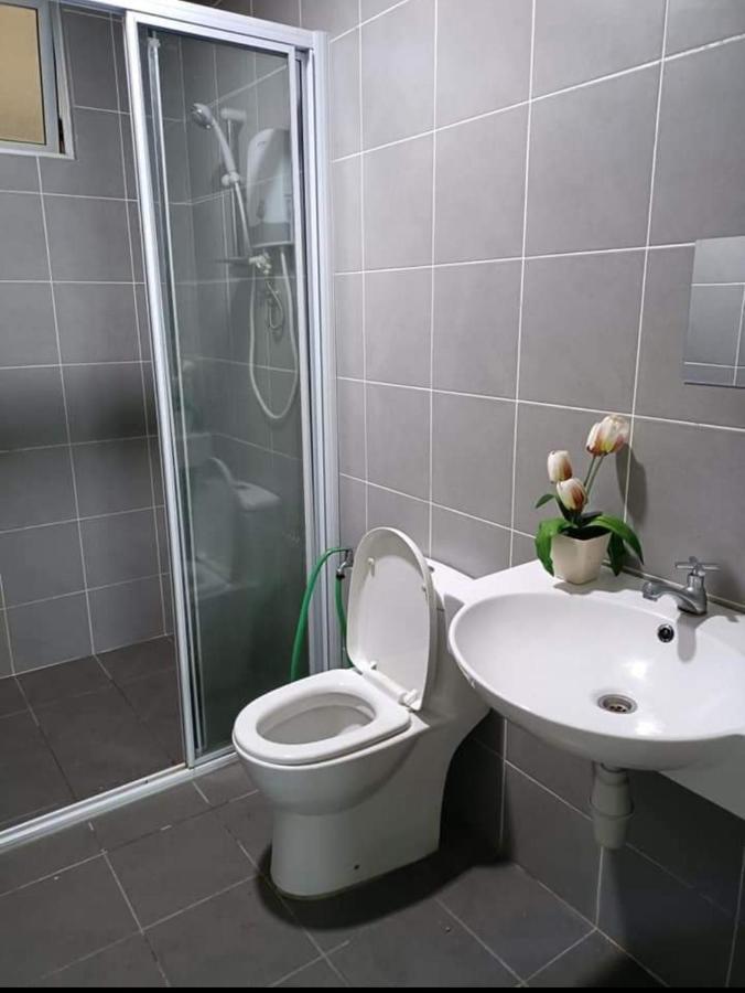 Cikta'Z Homestay Southville City Bangi Kampong Tangkas Экстерьер фото